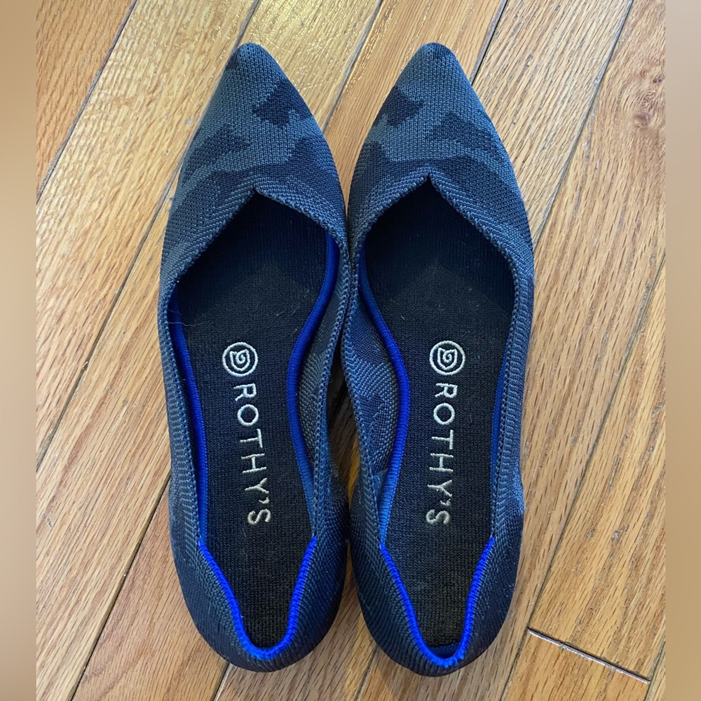 Rothy’s The Point Gray Camo Camouflage Retired Pointed Flats Shoes Size 7.5 - Picture 2 of 3